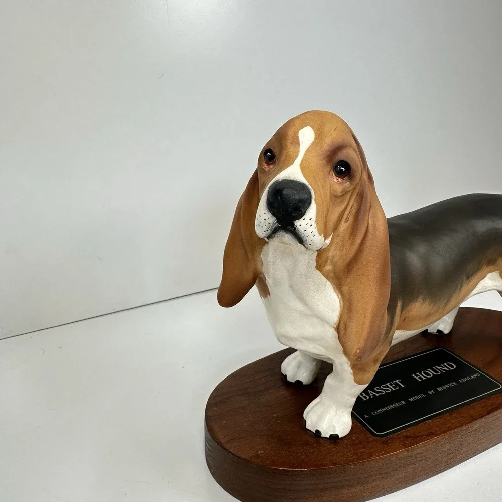 Beswick Basset Hound Connoisseur Model Dog Beswick England Figurine Mounted